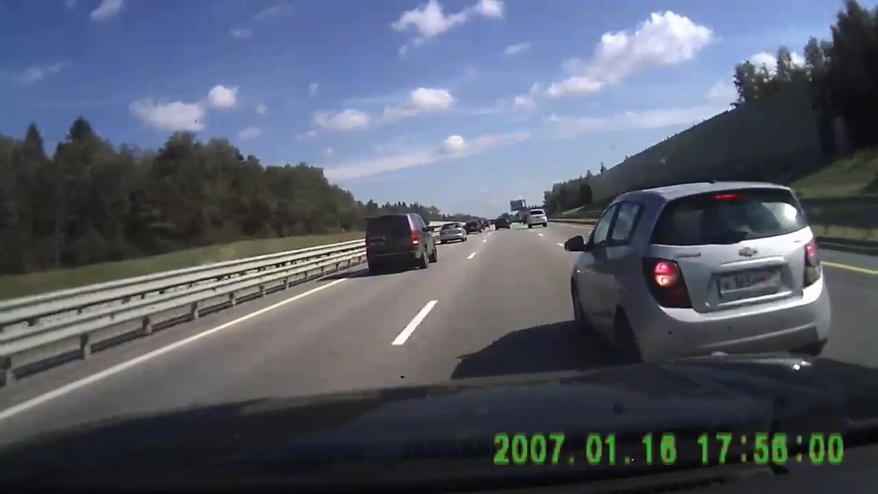 Непонятный маневр шевроле на Новорижском шоссе