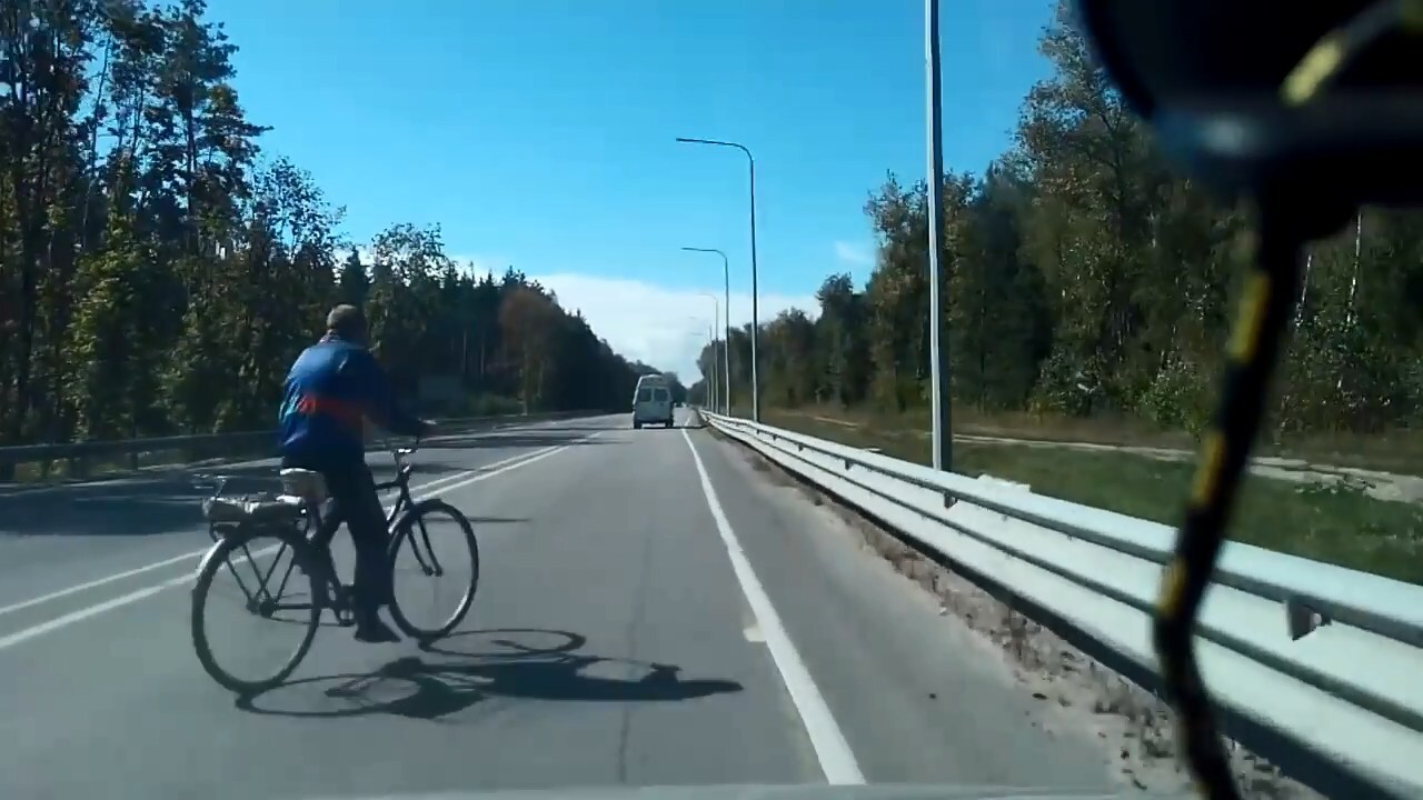 Осеннее с велосипедистом из Воронежа