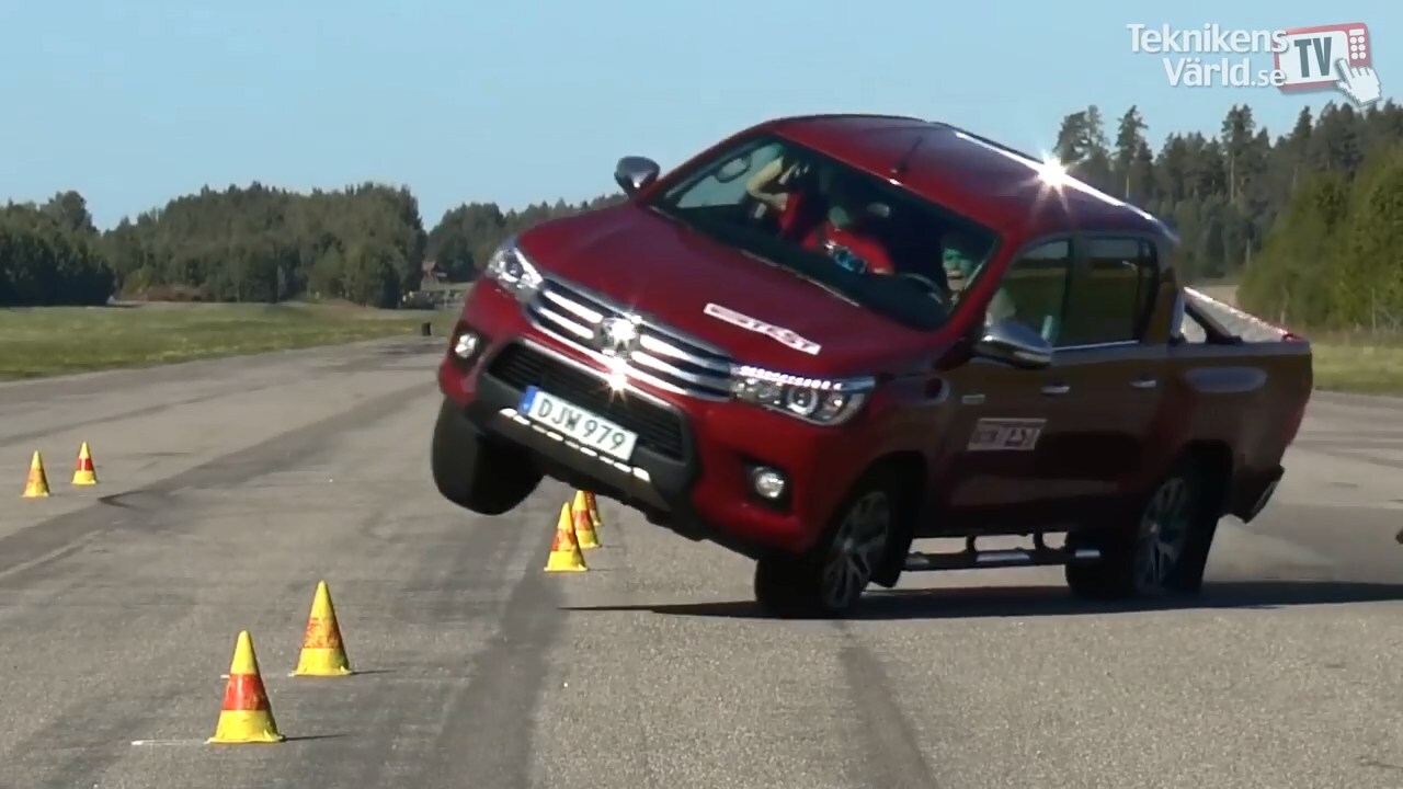 Toyota Hilux и другие пикапы в лосином тесте