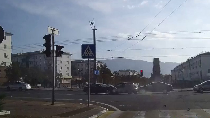 Авария дня. В Новороссийске водитель BMW устроил массовое ДТП