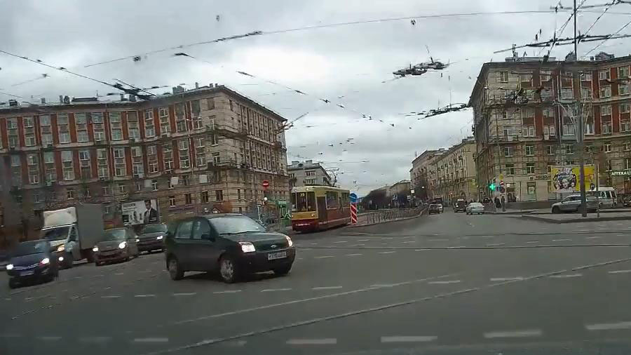 Подбили незаметного в Санкт-Петербурге