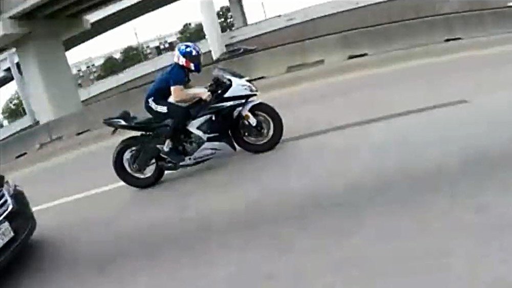 Вобблинг - "расколбас" мотоцикла на большой скорости