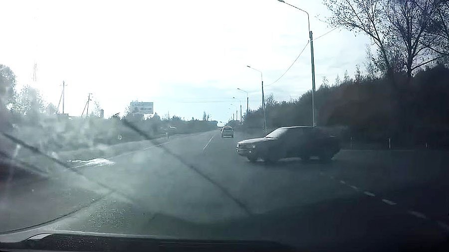 Авария двух женщин на выезде из Смоленска