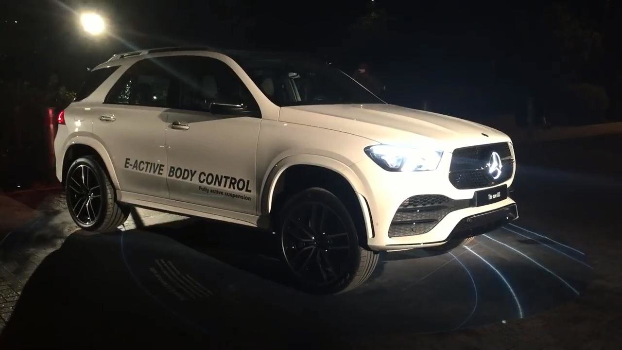 Как работает система активной подвески на новом Mercedes GLE