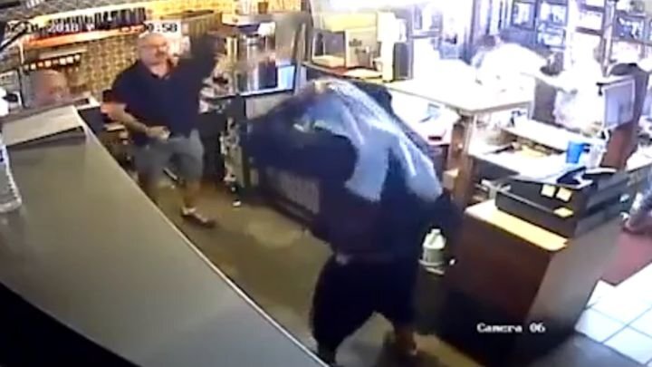 Грабитель очень пожалел, что напал на  ресторан мексиканской кухни