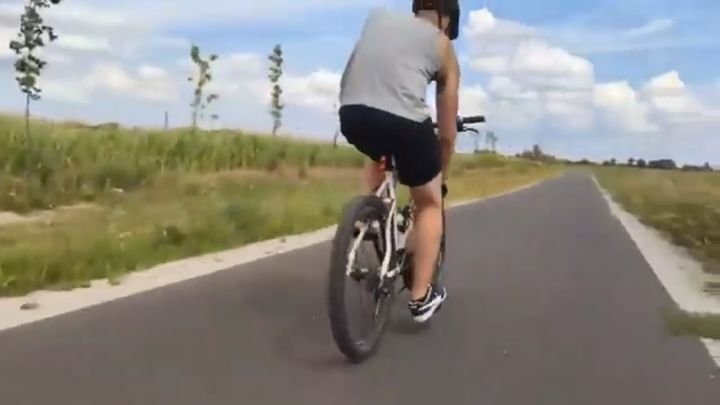 Поляк получил сотрясение мозга, попытавшись открыть бутылку пива во время езды на велосипеде 