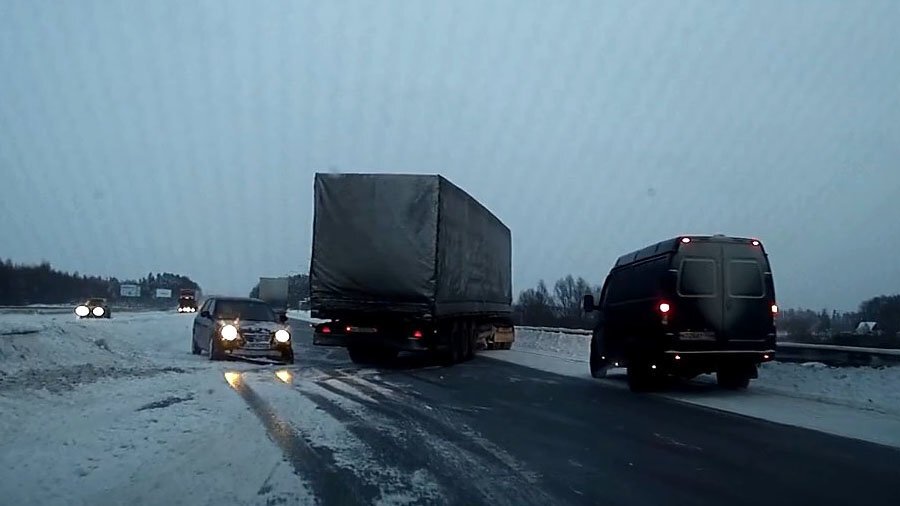 "Артем, тормози!", — водитель и штурман избежали ДТП в Татарстане