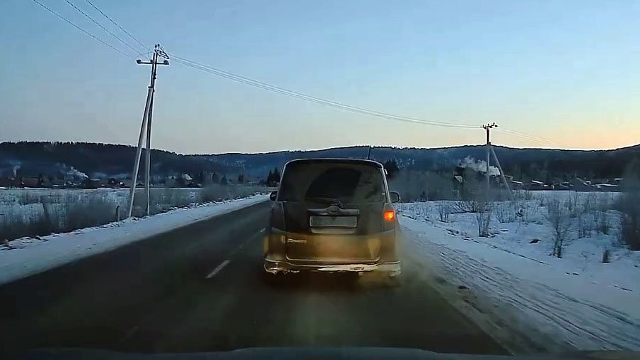 В Иркутской области пьяный водитель благополучно убрался с дороги