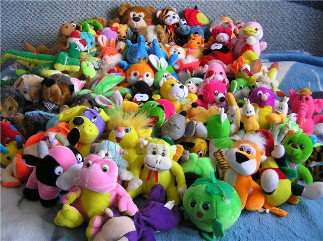 Скопилось много игрушек после ребенка и деть их совершенно некуда?