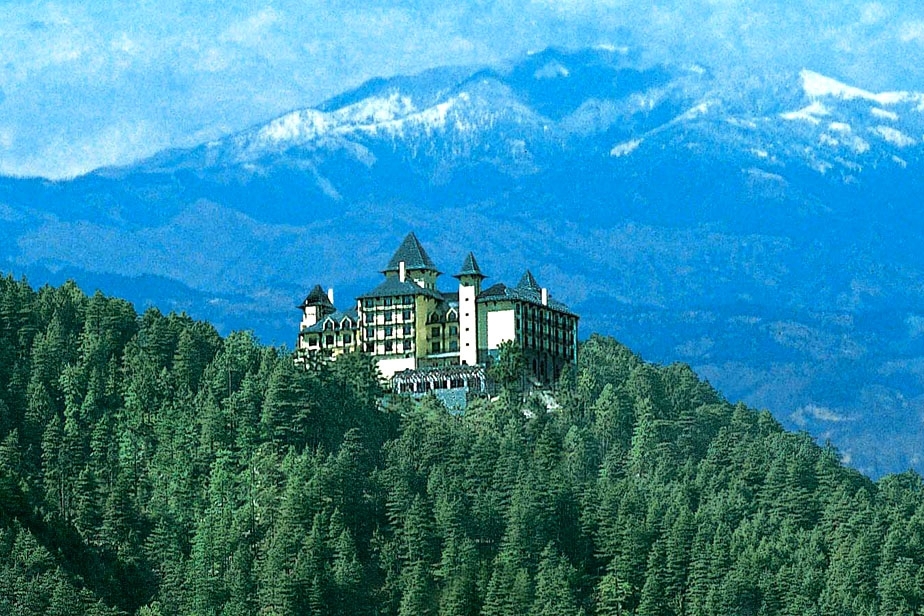 10 потрясающих отелей в горах