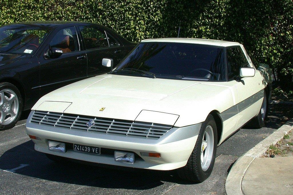 Найдено на eBay.  Ferrari 400i