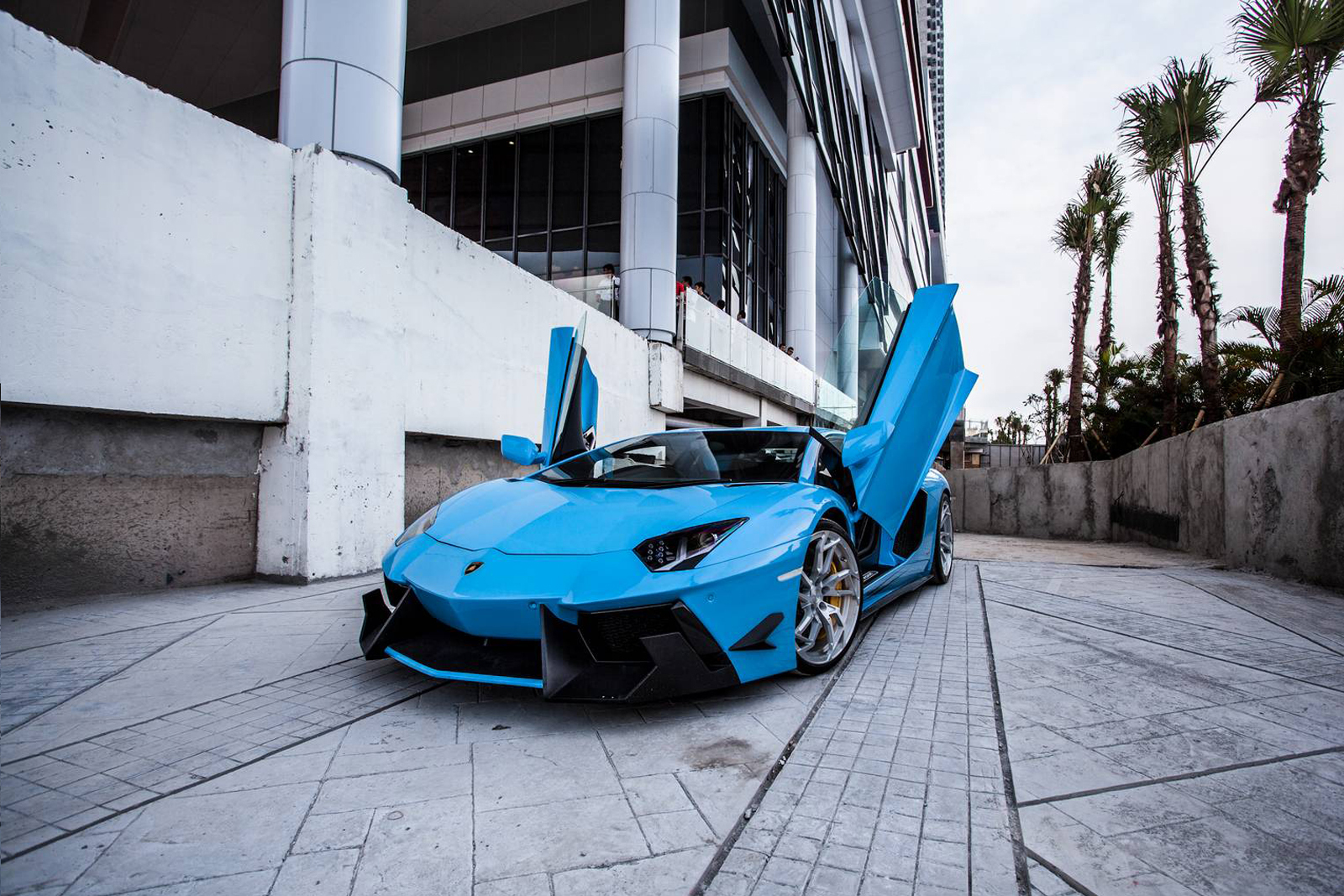 Premiere Autowerkz Lamborghini Aventador