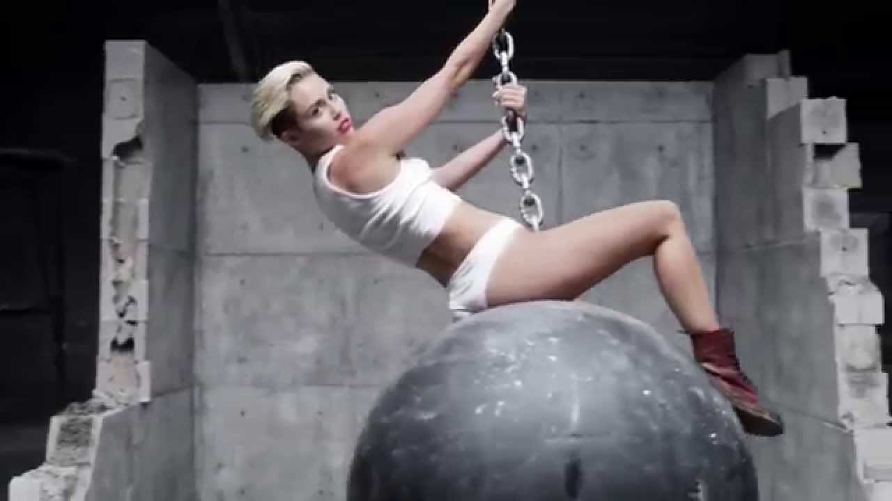 Музыкальные видео без музыки: Miley Cyrus - Wrecking Bal