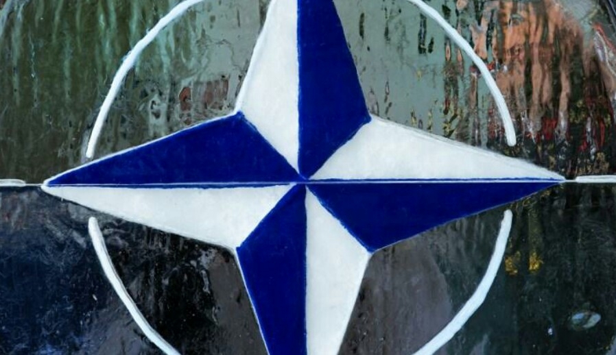 НАТО – защитник демократии или "глобальный монстр"?