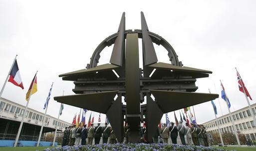 Символика фашистов и NATO.