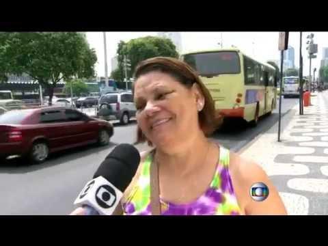 Бразильянку ограбили в прямом эфире во время интервью