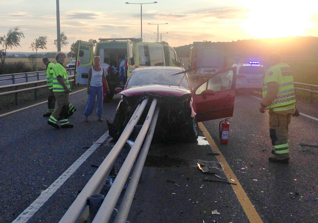 Male (84) impaled  car on the crash barrier