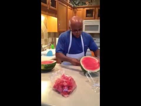 Как быстро нарезать арбуз!