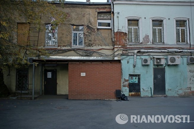 "Блеск и нищета" столичных улиц: 5 самых противоречивых видов Москвы  