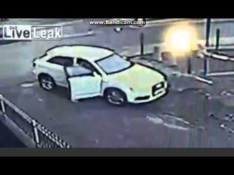 У женщины пытались угнать  машину