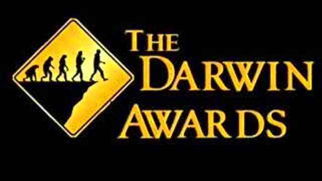 Самые нелепые смерти последних лет, “удостоившиеся” премии Дарвина