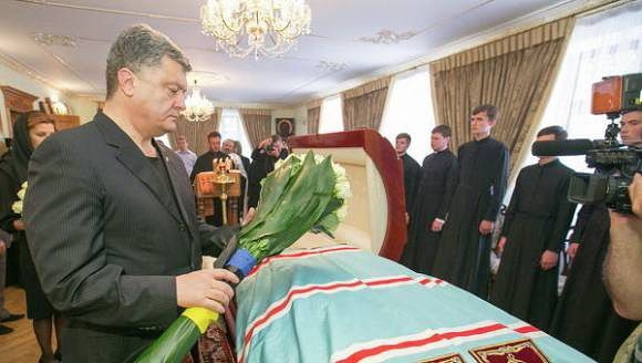 Порошенко является одним из самых крупных на Украине похоронных бюро