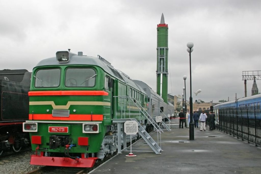 Россия возрождает боевой железнодорожный ракетный комплекс