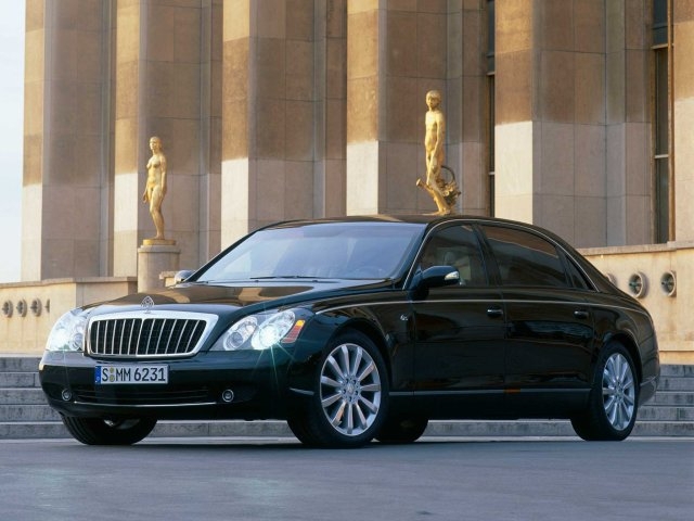 У безработного сибиряка отобрали Maybach за долги