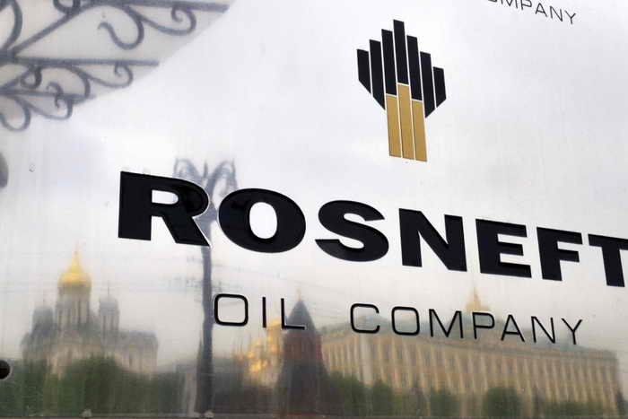 Роснефть предложила ввести 100%-ю предоплату поставок газа в Евросоюз