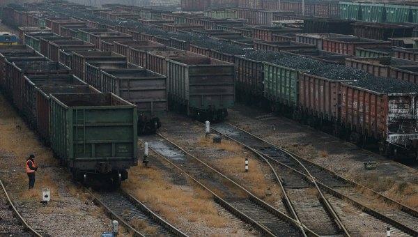 Киев хочет отобрать уголь у оплченцев