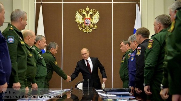 Путин принял боевое дежурство в новом центре управления Минобороны