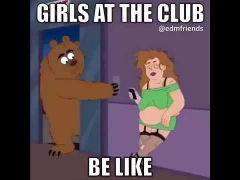 Девушки в клубе 