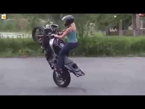 Девушка vs мотоцикл