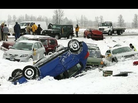 Подборка аварий январь 2015.Гололед на дороге. Зимние аварии 2015