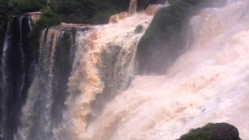 Водопад в Бразилии