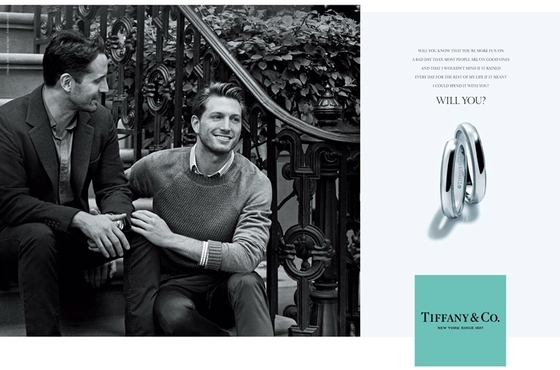 TIFFANY &amp; CO. выпустил рекламу обручальных колец для геев
