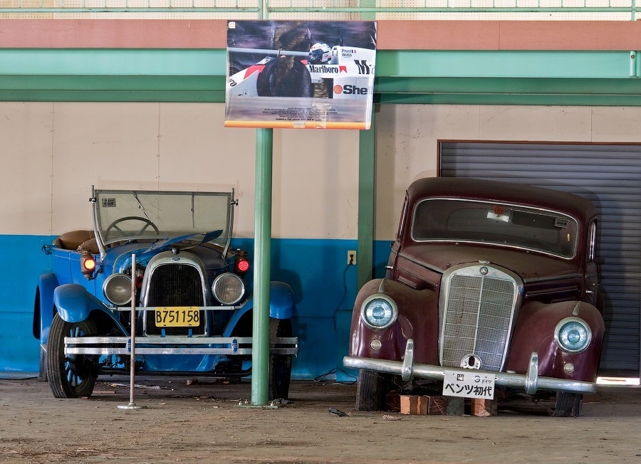 Заброшенный автомобильный музей в Японии