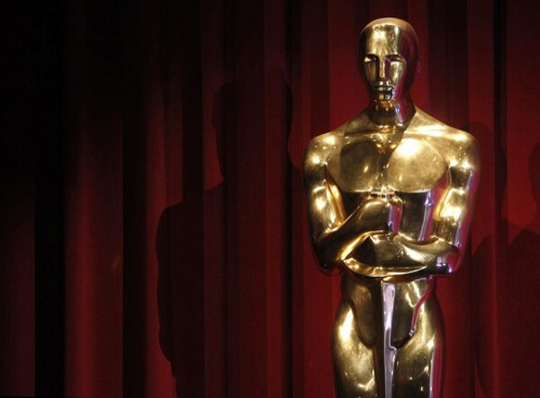20 самых откровенных нарядов премии «Оскар» 
