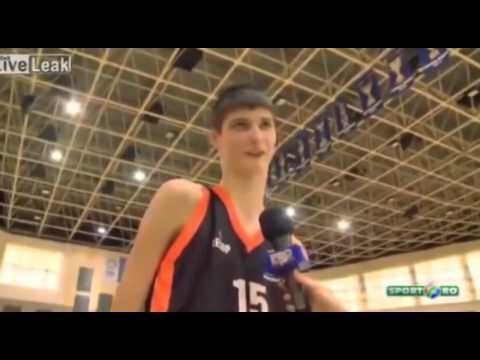 13-ти летний баскетболист