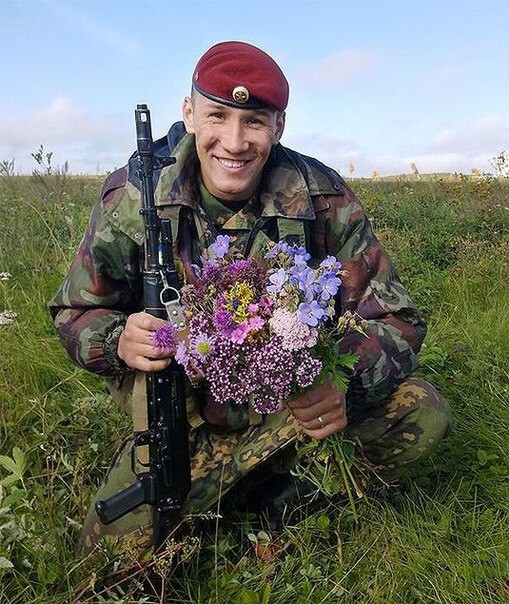 Герой России сержант Евгений Эпов
