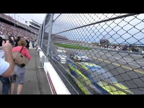 Это NASCAR, детка!