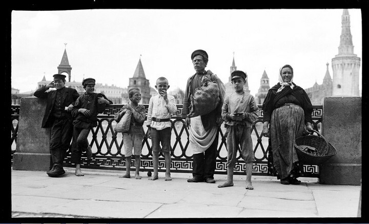 В продолжение темы ретро фотографий. Москва 1909 год