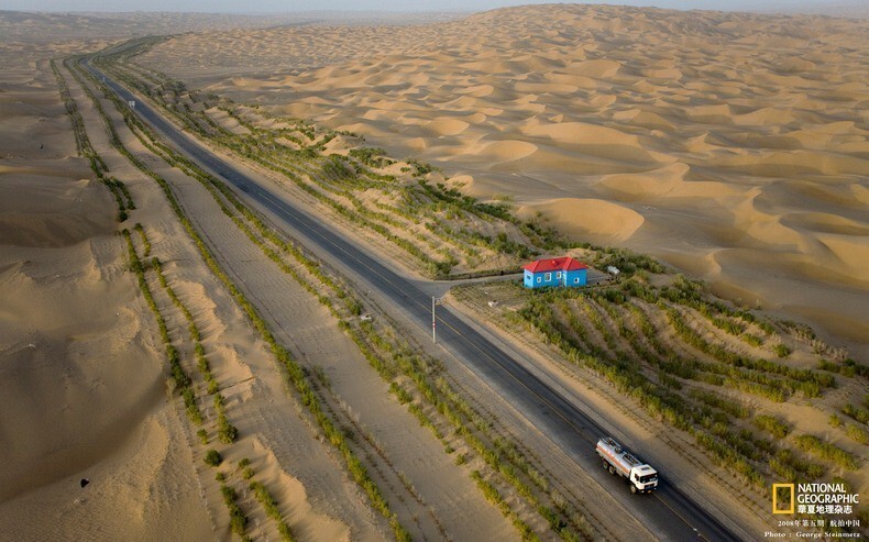 Китайский труд: 446 км шоссе по пустыне