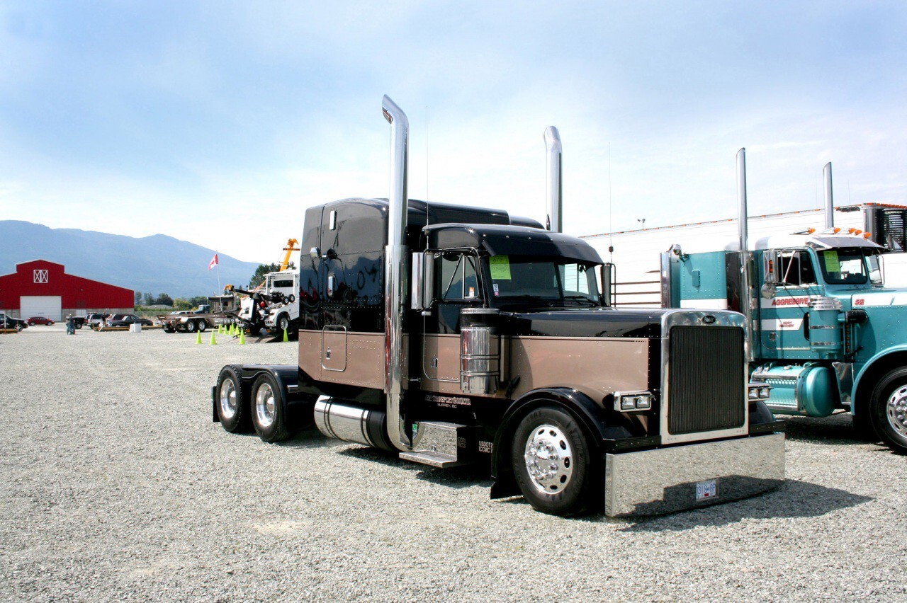 Грузовик Peterbilt 