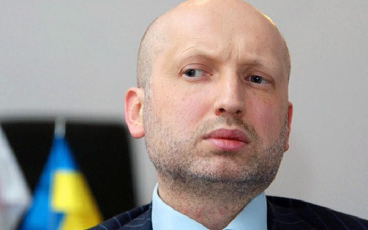 Рогозин назвал Александра Турчинова «дебилом»