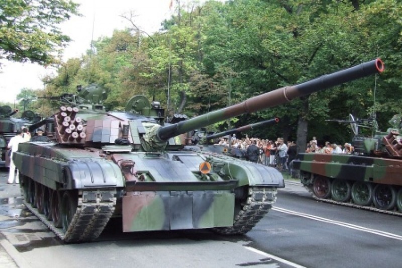 Новый этап войны: Польша начала поставки Т-72 для украинской армии
