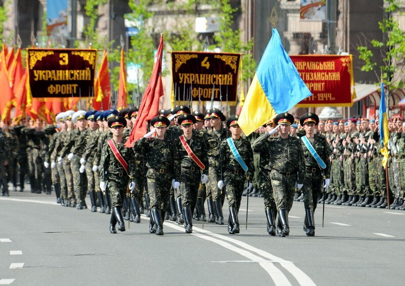 Украина отказалась от проведения парада? Как так?!
