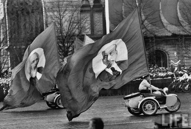 Как проходили майские праздники в Москве в 1958 году