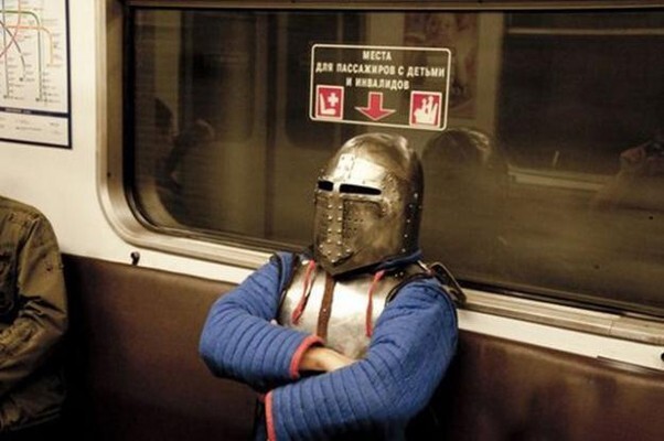 Подборка забавных фотографий с метро