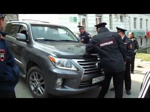 Во Владивостоке депутата Артуша Хачатряна доставили к следователю на допрос
